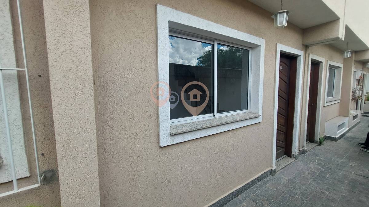 Casa de condomínio à venda em São Paulo, Vila Paranaguá, 69m² - Lucle Imoveis