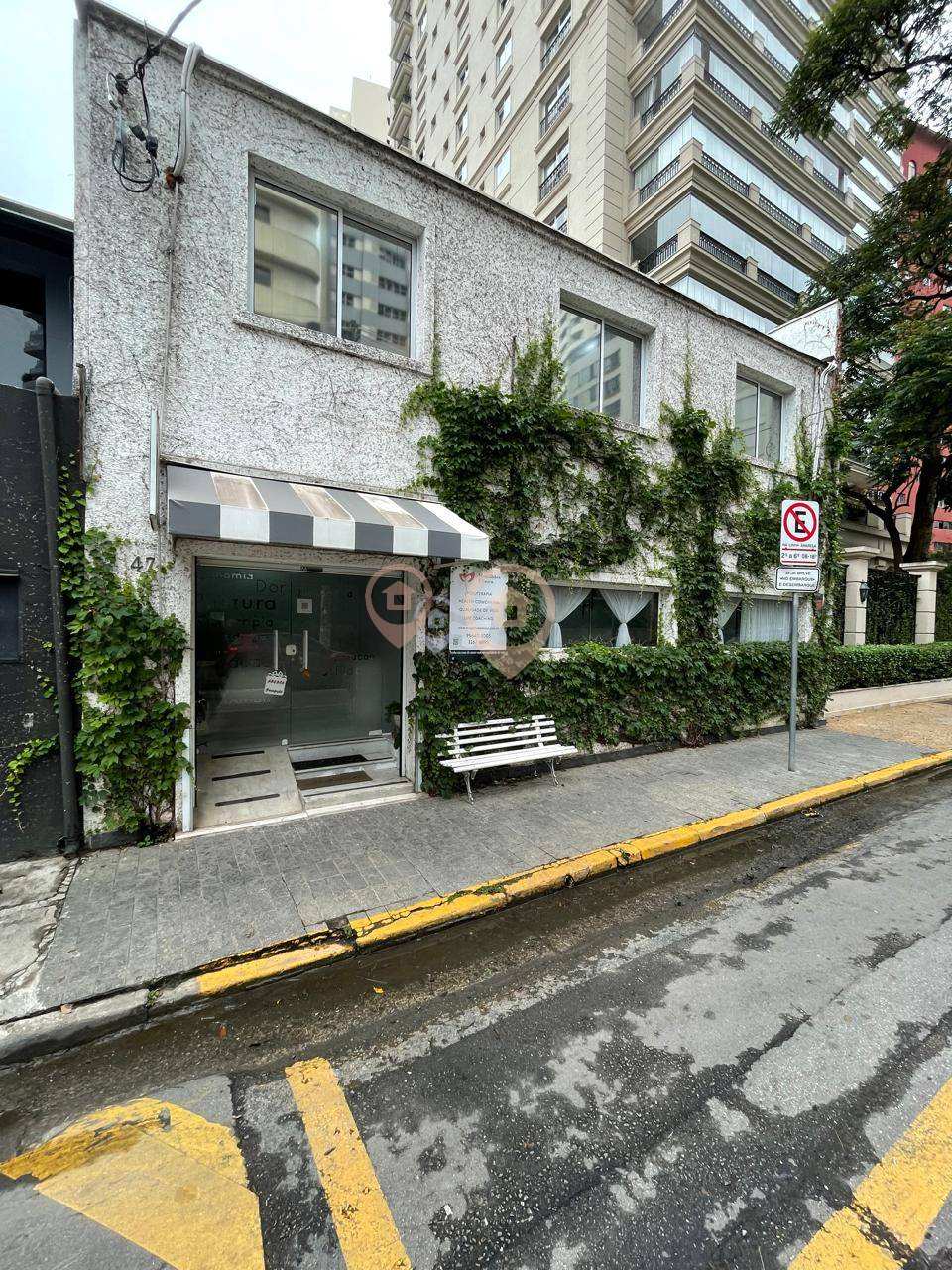 Casa à venda em São Paulo, Itaim Bibi, 200m² - Lucle Imoveis