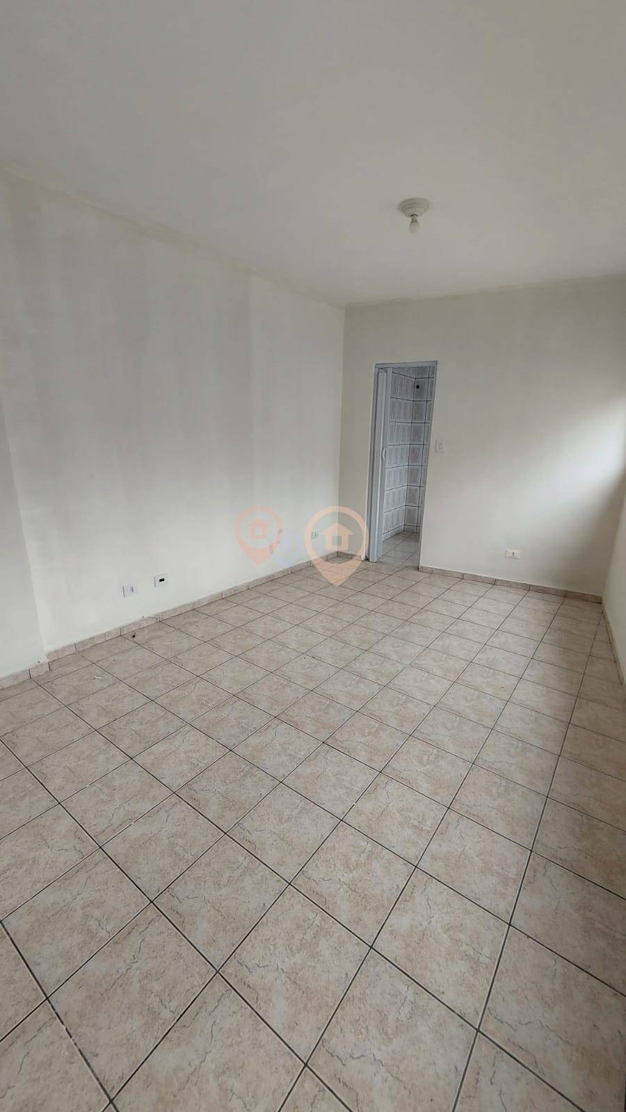 Kitnet para alugar com 24m²  prox Largo São Francisco, Centro - SP - Lucle Imoveis