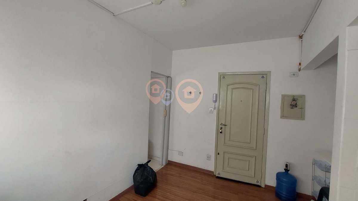 Kitnet para alugar com 24m²  prox Largo São Francisco, Centro - SP - Lucle Imoveis