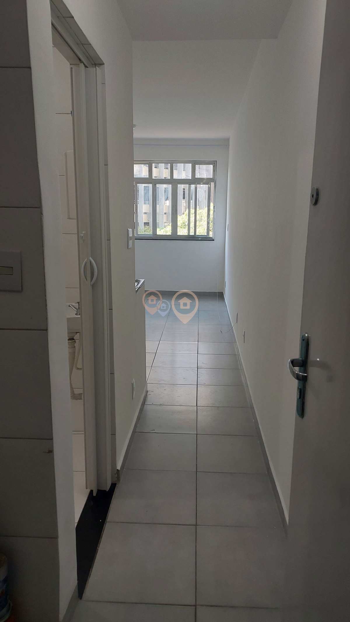 Kitnet para alugar em São Paulo, Santa Efigênia, com 1 quarto, 27m² - Lucle Imoveis