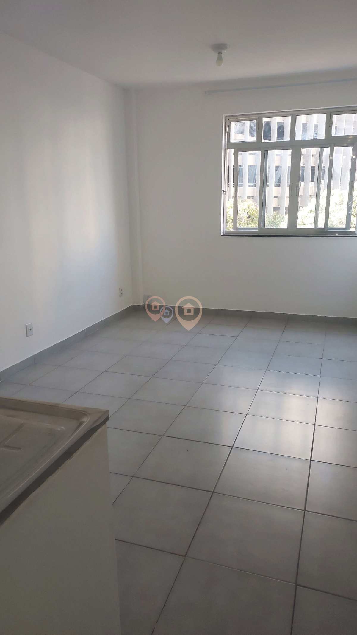 Kitnet para alugar em São Paulo, Santa Efigênia, com 1 quarto, 27m² - Lucle Imoveis