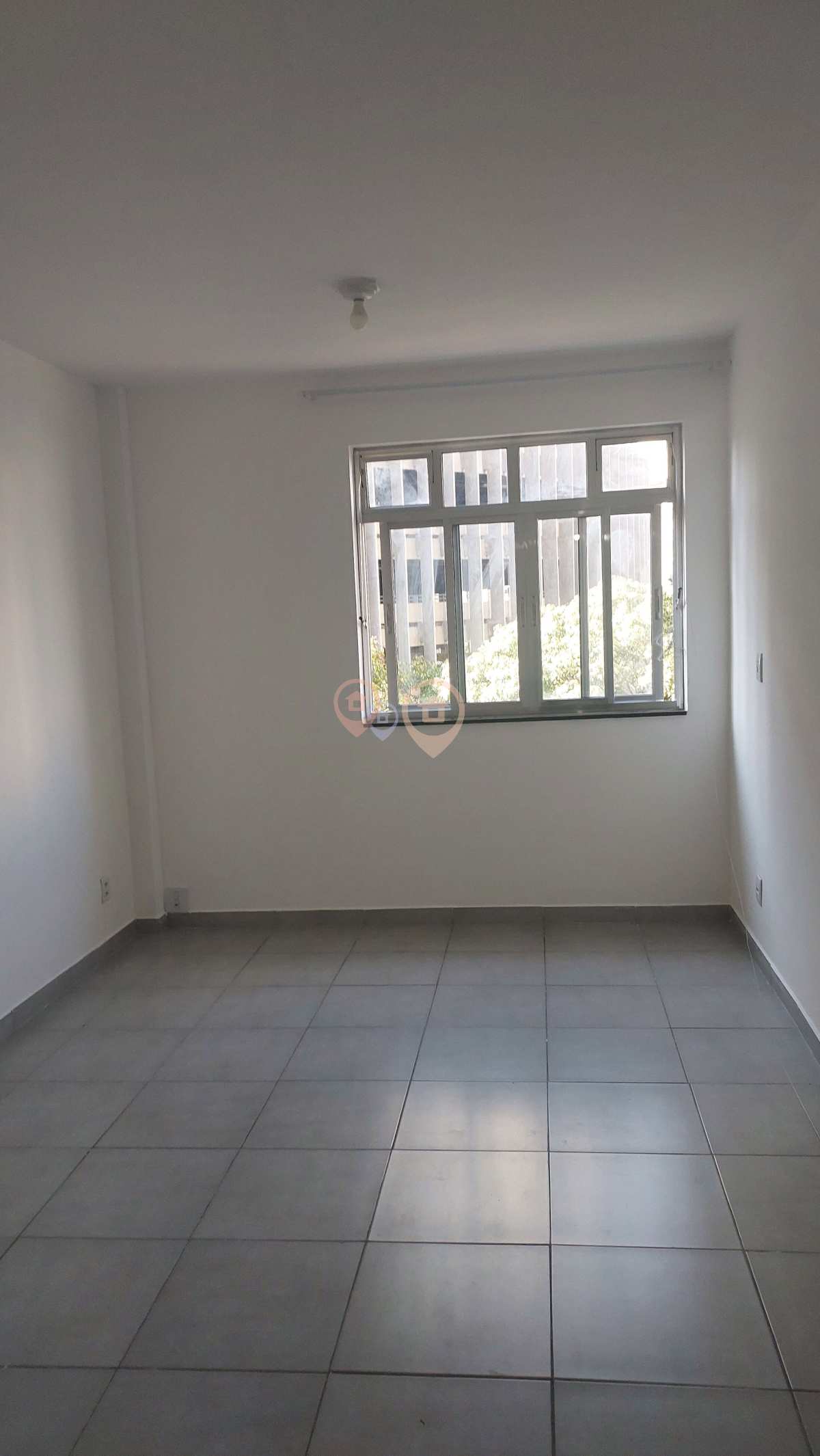 Kitnet para alugar em São Paulo, Santa Efigênia, com 1 quarto, 27m² - Lucle Imoveis