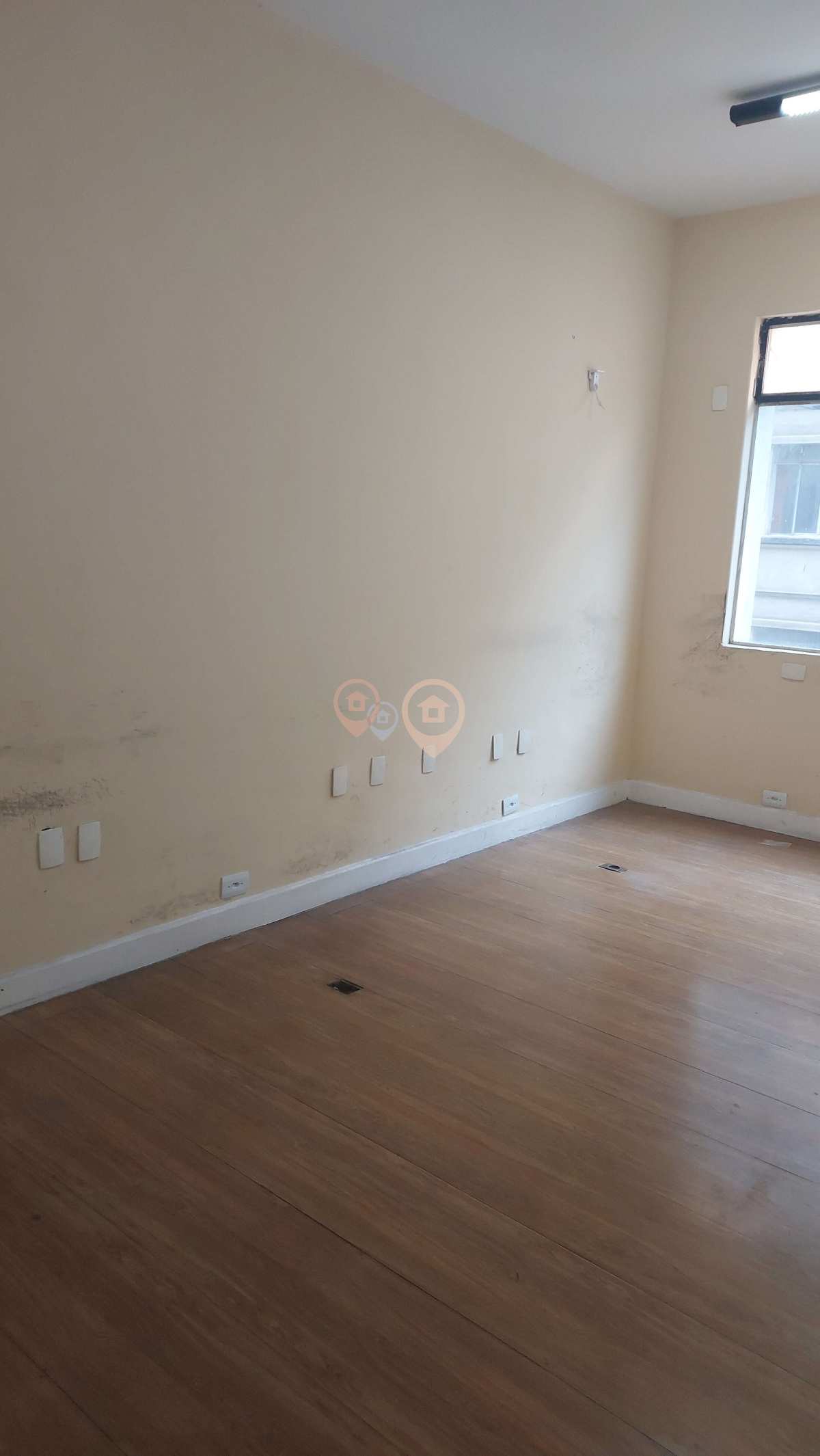 Sala comercial para alugar em São Paulo, República - Lucle Imoveis