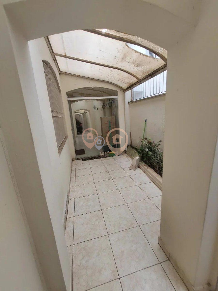 Casa, 5 quartos, 240 m² - Foto 11
