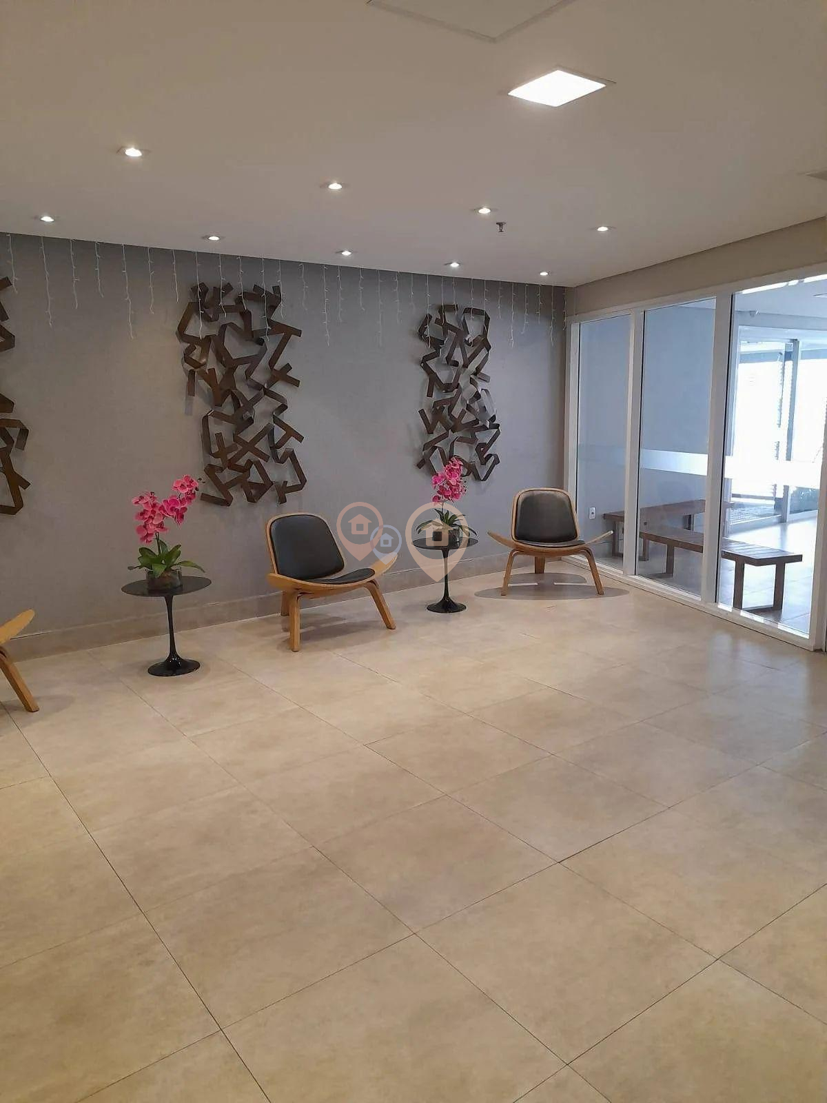 Studio à venda com vaga de moto no Centro Histórico - SP - Lucle Imoveis